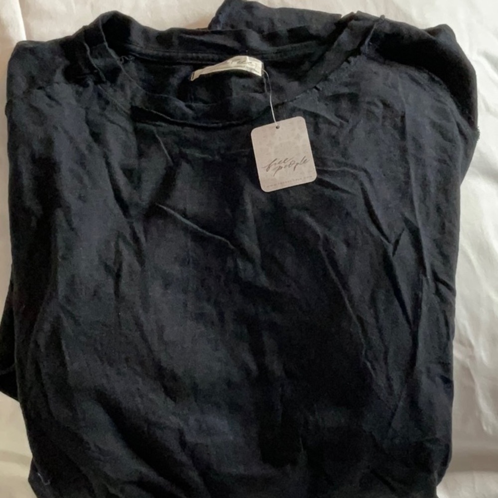 #41 FREE PEOPLE LONGSLEEVE TOP